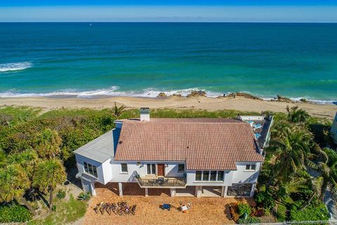 Photo of 23 NE MacArthur Boulevard, Stuart, FL 34996 (MLS # M20054017)