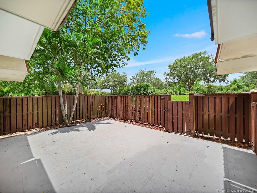 Photo of 2926 SW Sunset Trace Circle, Palm City, FL 34990 (MLS # M20045530)