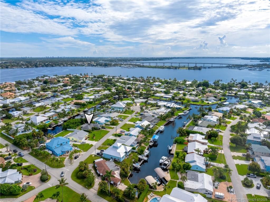 Photo of 1449 SW Albatross Way, Palm City, FL 34990 (MLS # M20051525)