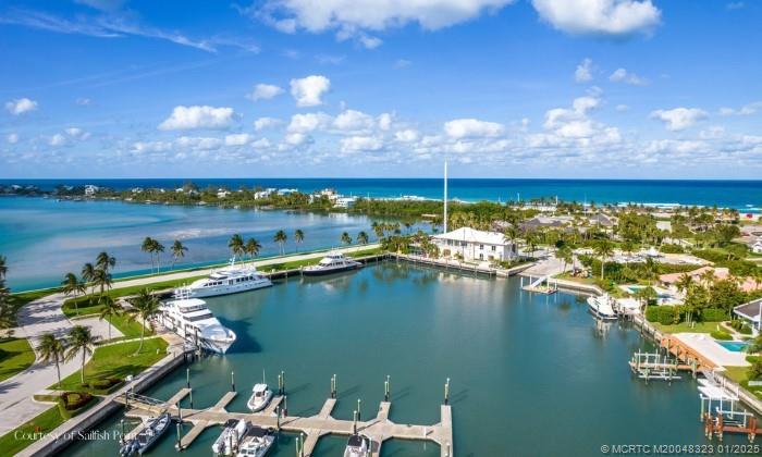 Stuart, Florida 34996, United States, 5 Bedrooms Bedrooms, ,7 BathroomsBathrooms,Residential,Active,19800