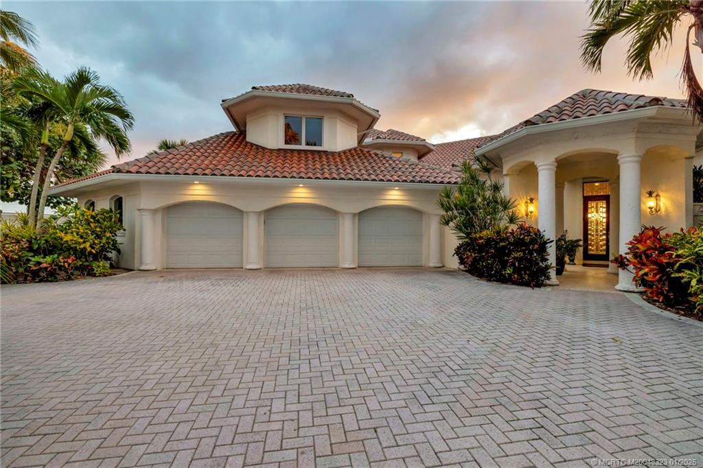 Stuart, Florida 34996, United States, 5 Bedrooms Bedrooms, ,7 BathroomsBathrooms,Residential,Active,19800