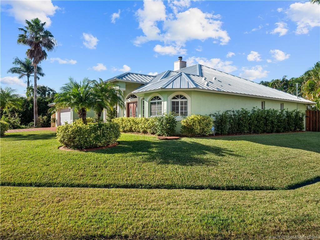 Photo of 3902 SW Bamberg Street, Port Saint Lucie, FL 34953 (MLS # M20042550)