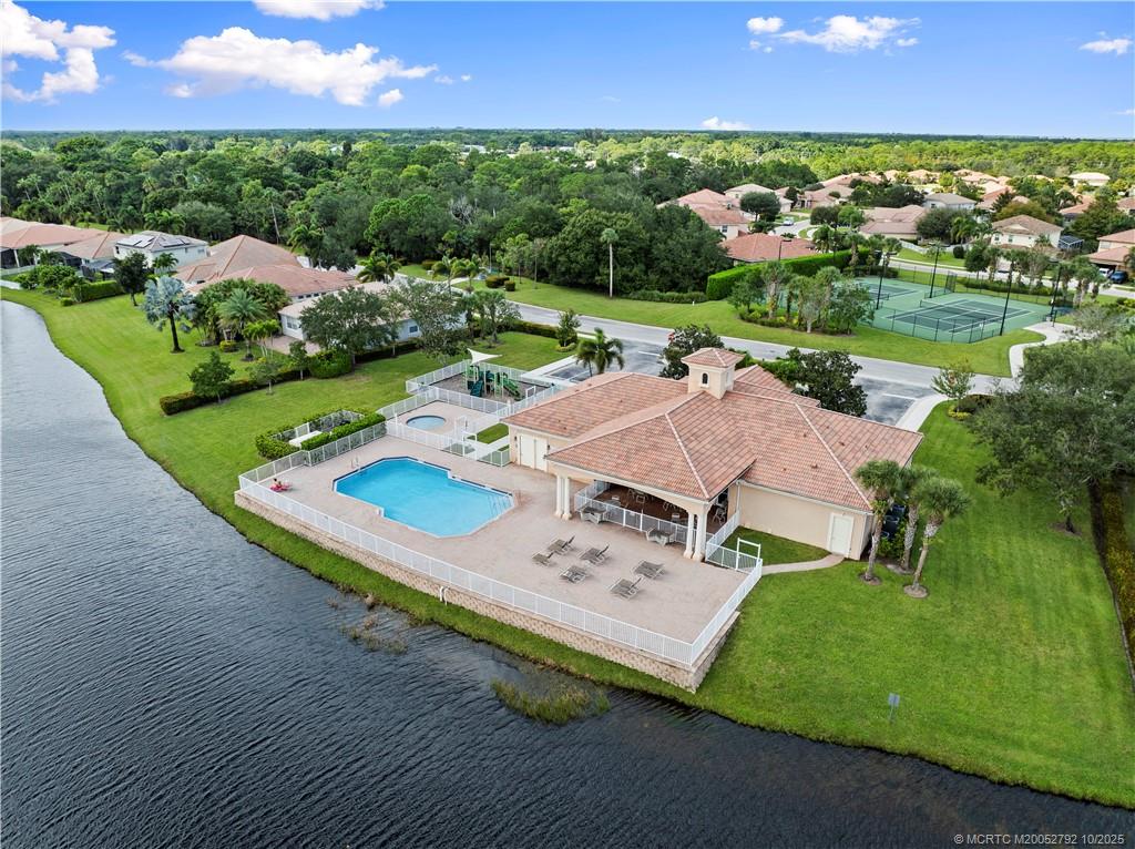 Stuart, Florida 34997, United States, 4 Bedrooms Bedrooms, ,3 BathroomsBathrooms,Residential,Active,233567