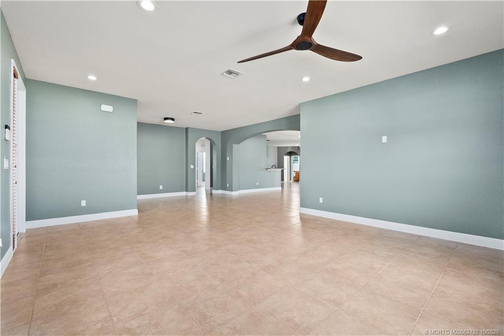Stuart, Florida 34997, United States, 4 Bedrooms Bedrooms, ,3 BathroomsBathrooms,Residential,Active,233567