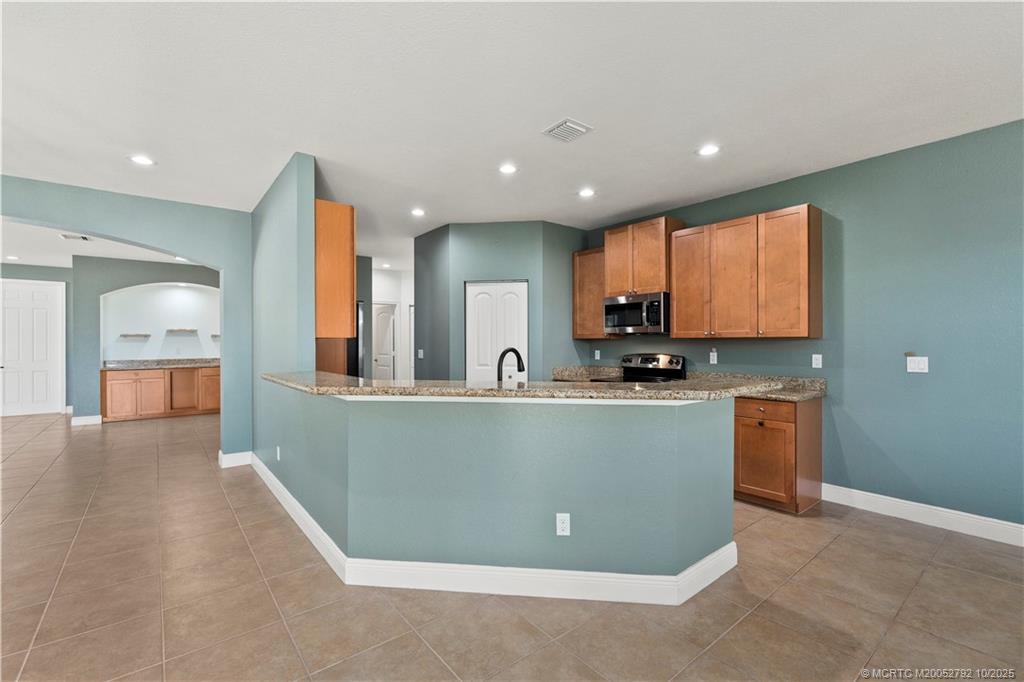 Stuart, Florida 34997, United States, 4 Bedrooms Bedrooms, ,3 BathroomsBathrooms,Residential,Active,233567