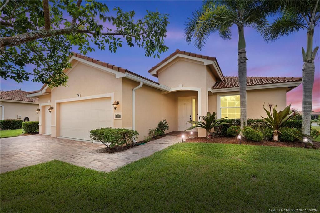 Photo of 1455 SE Conference Circle, Stuart, FL 34997 (MLS # M20052792)