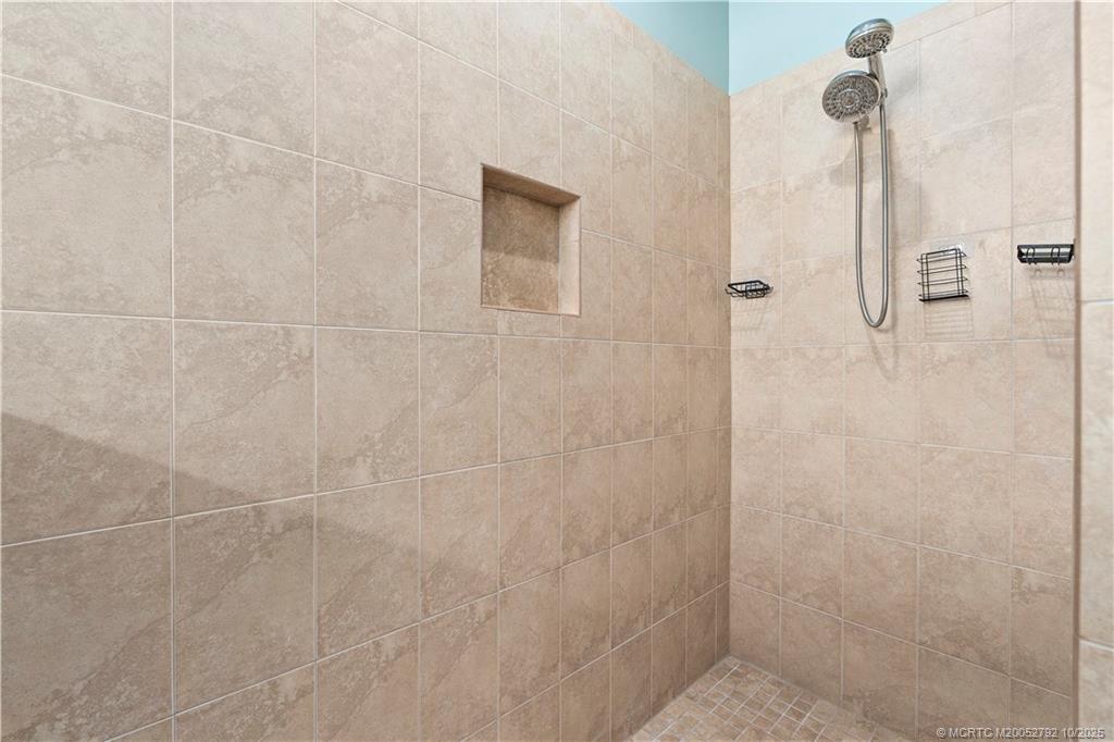 Stuart, Florida 34997, United States, 4 Bedrooms Bedrooms, ,3 BathroomsBathrooms,Residential,Active,233567