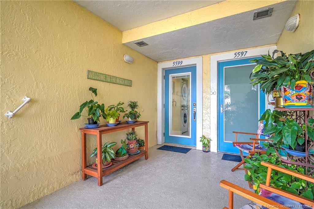 Stuart, Florida 34996, United States, 1 Bedroom Bedrooms, ,1 BathroomBathrooms,Residential,Pending,31494