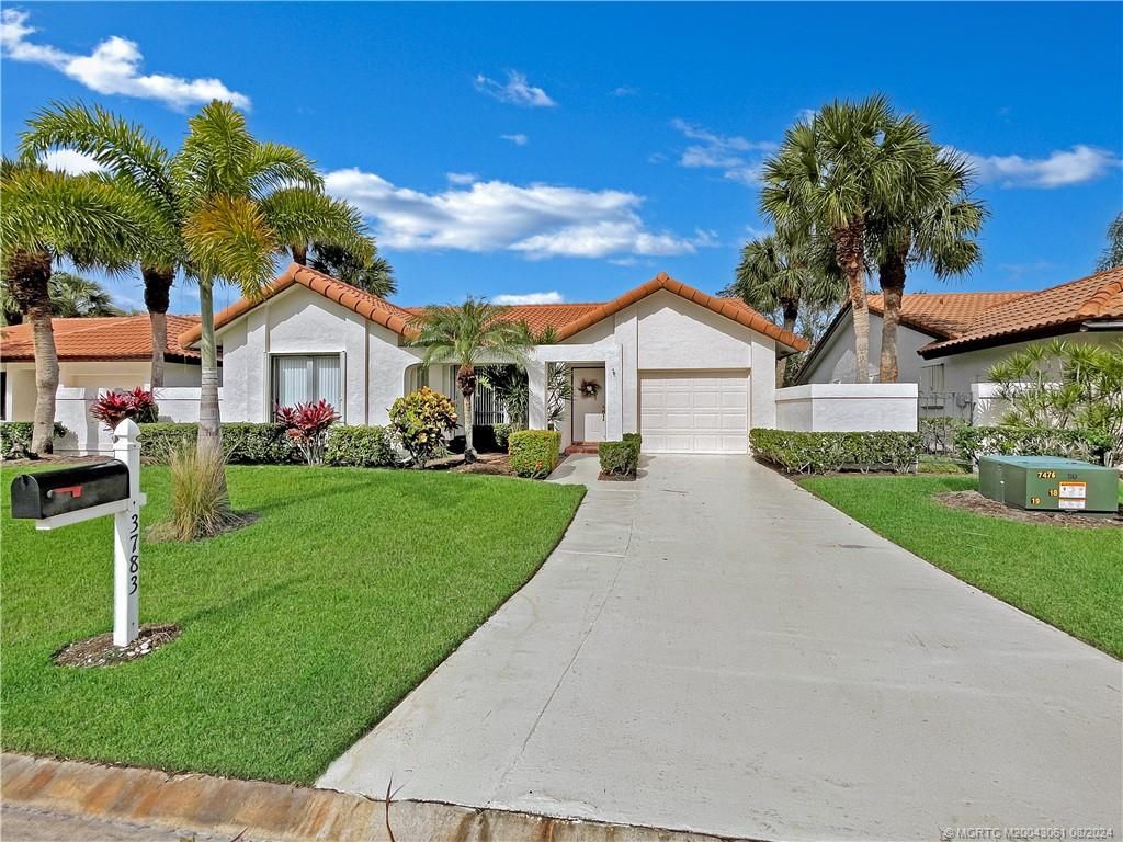 Photo of 3783 SW Pheasant Run, Palm City, FL 34990 (MLS # M20043061)