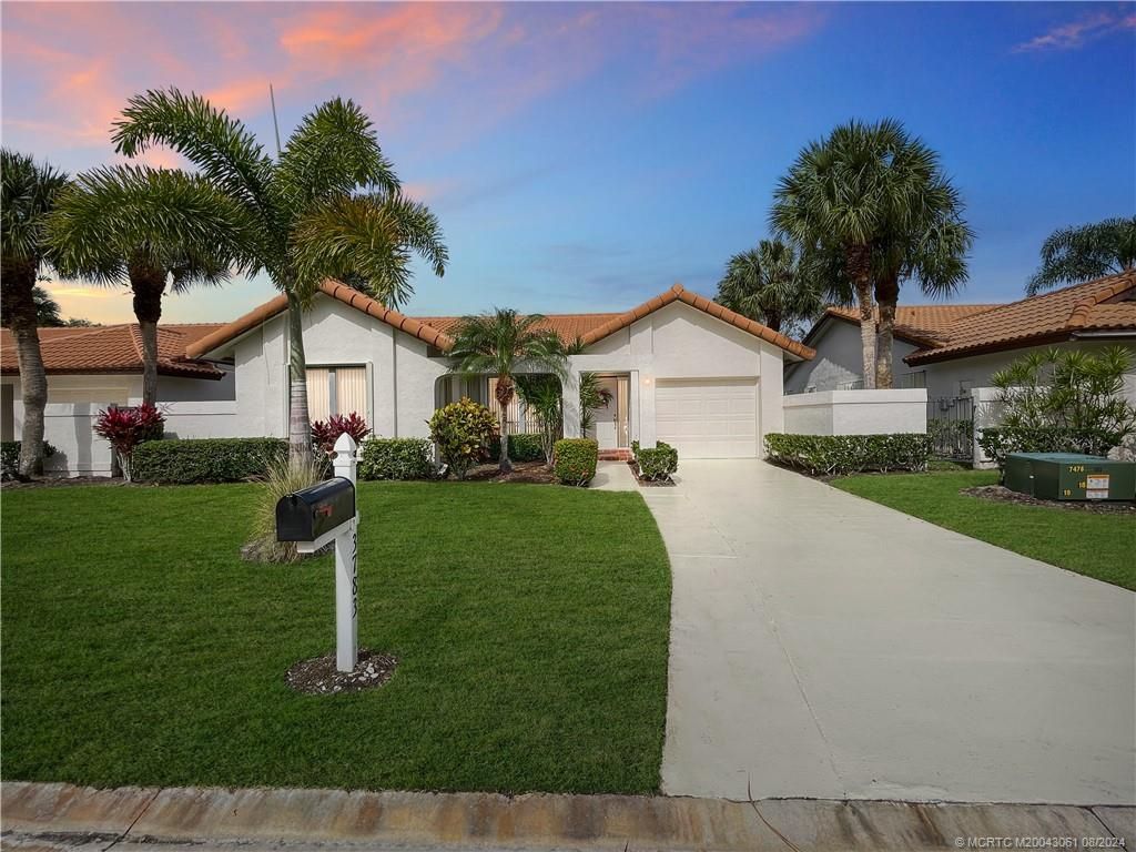 Photo of 3783 SW Pheasant Run, Palm City, FL 34990 (MLS # M20043061)