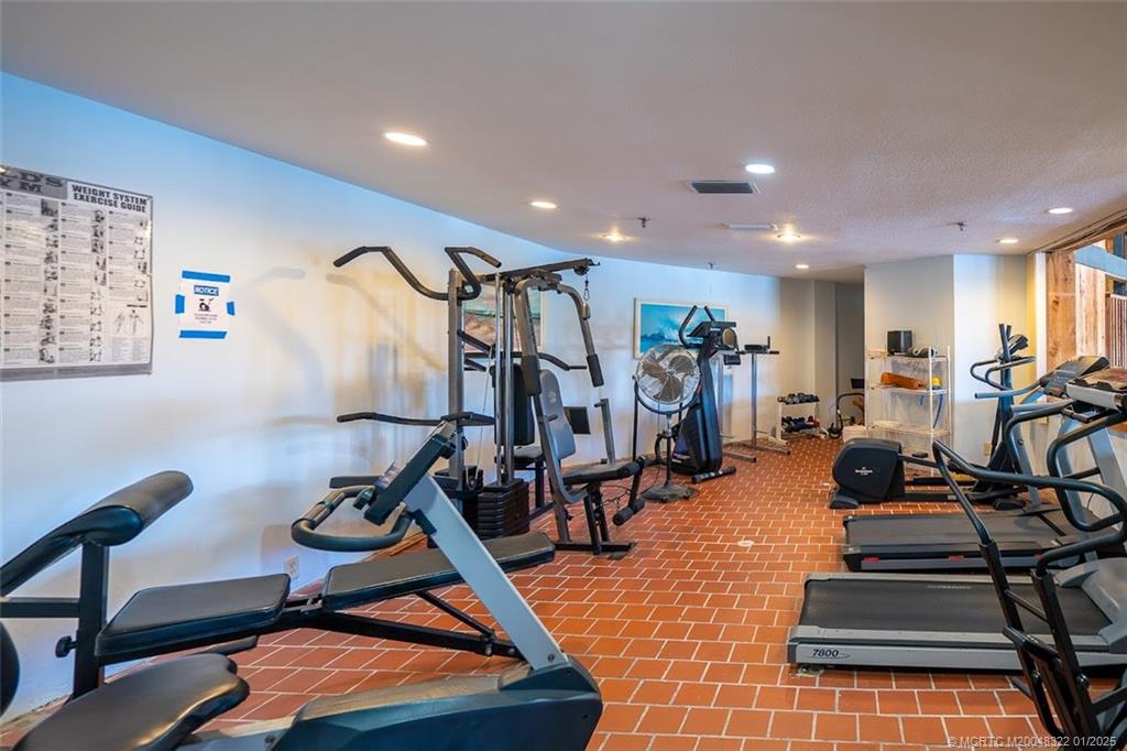 Stuart, Florida 34997, United States, 2 Bedrooms Bedrooms, ,2 BathroomsBathrooms,Residential,Active,22251