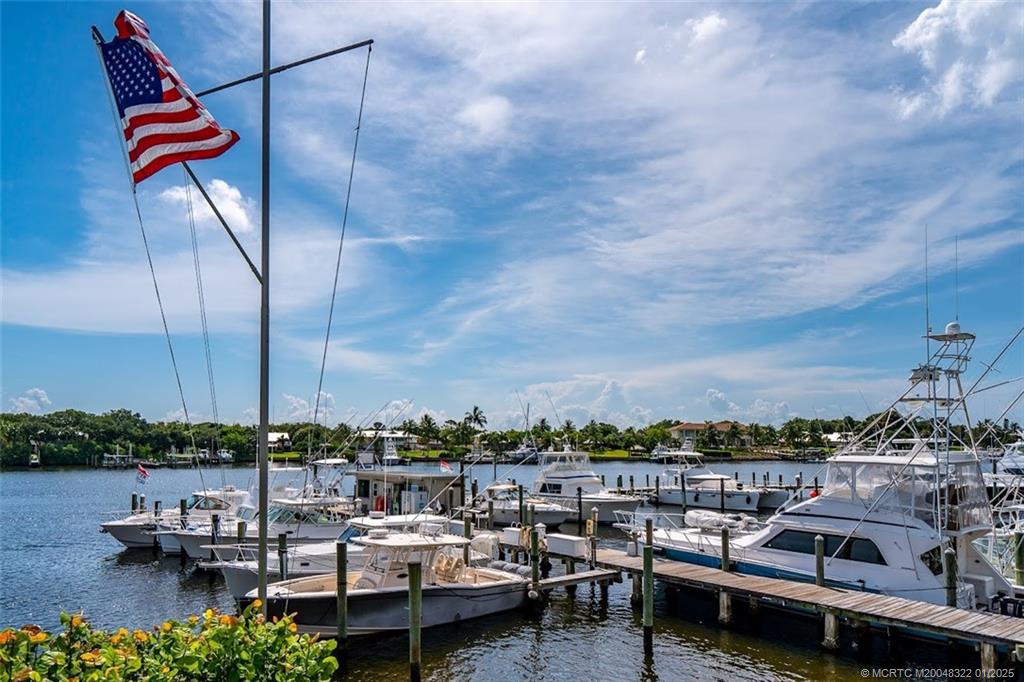Stuart, Florida 34997, United States, 2 Bedrooms Bedrooms, ,2 BathroomsBathrooms,Residential,Active,22251