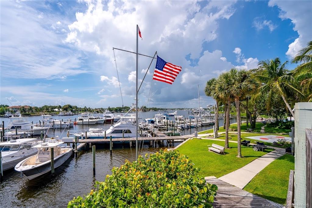 Stuart, Florida 34997, United States, 2 Bedrooms Bedrooms, ,2 BathroomsBathrooms,Residential,Active,22251