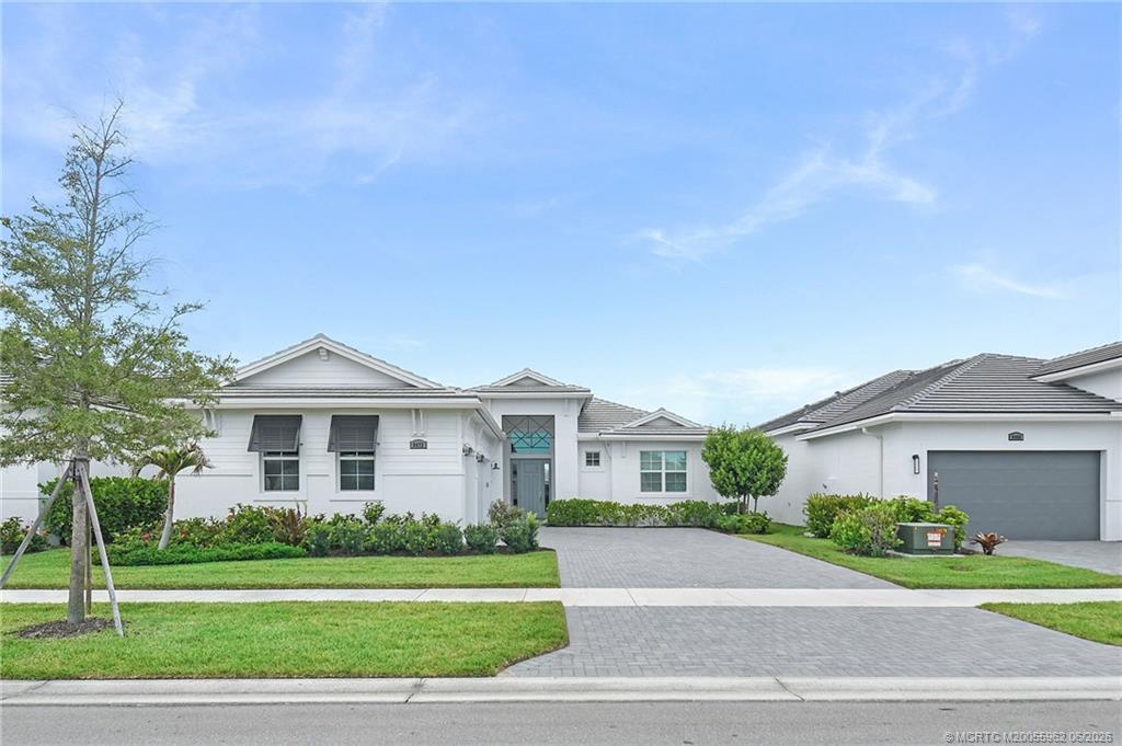 8472 SW Cantante Way