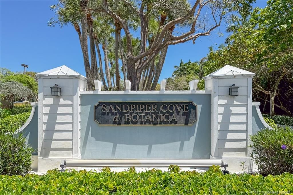 Photo of 185 Indian Creek Parkway #107, Jupiter, FL 33458 (MLS # M20044810)