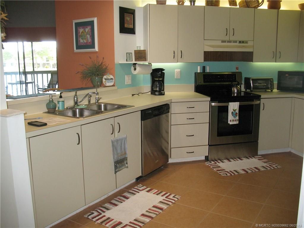 Photo of 6295 Charleston Place SE #202, Hobe Sound, FL 33455 (MLS # M20039662)