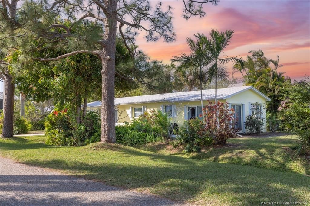 Photo of 3400 SW Noble Avenue, Palm City, FL 34990 (MLS # M20049284)