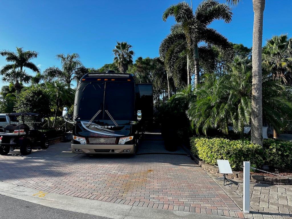 76 NW Putter Pointe