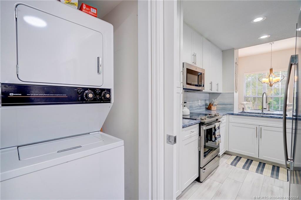 Stuart, Florida 34996, United States, 2 Bedrooms Bedrooms, ,2 BathroomsBathrooms,Residential,Active,57440