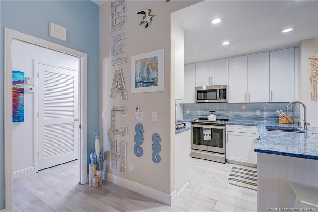 Stuart, Florida 34996, United States, 2 Bedrooms Bedrooms, ,2 BathroomsBathrooms,Residential,Active,57440