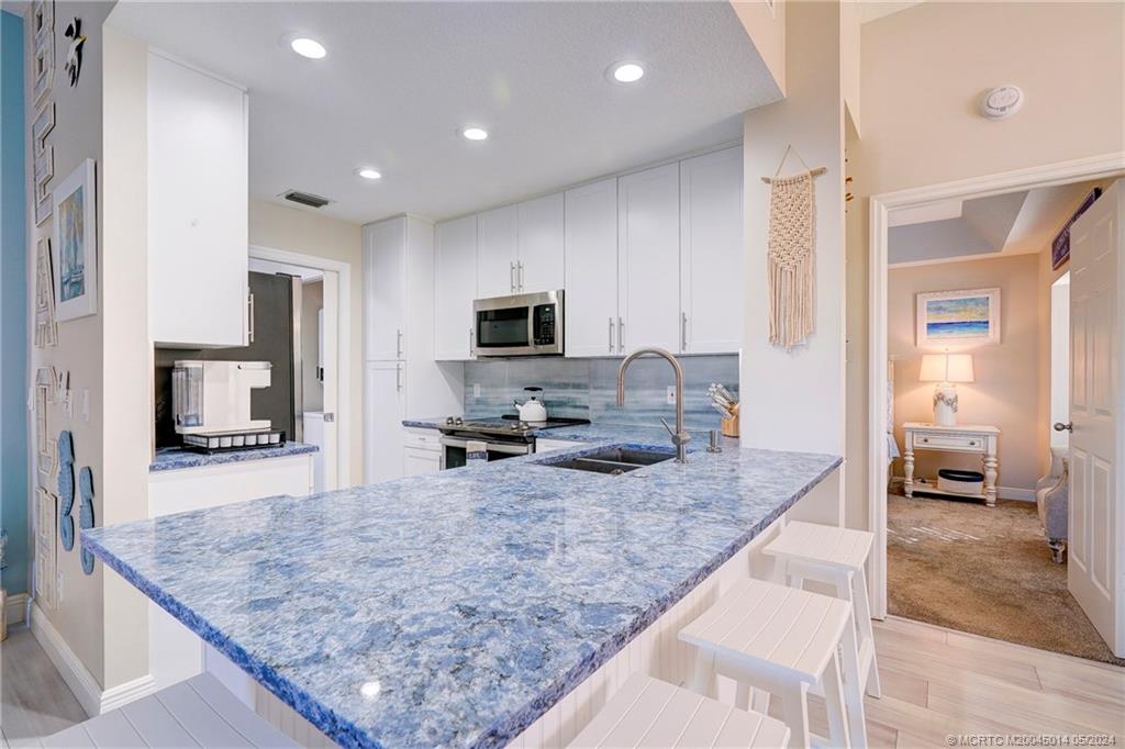 Stuart, Florida 34996, United States, 2 Bedrooms Bedrooms, ,2 BathroomsBathrooms,Residential,Active,57440