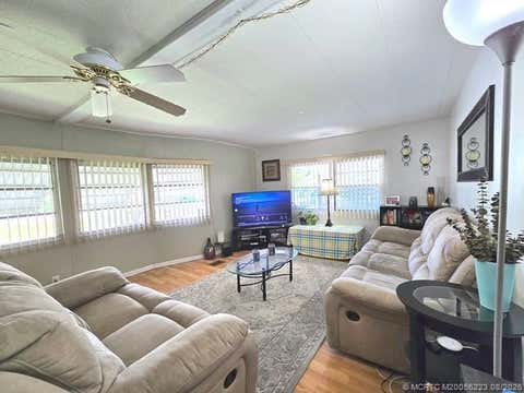 Mobile Home For Sale - 6322 Cypress Lane<br/> Lantana, FL 33462