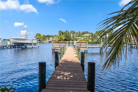 Photo of 1408 SW Palm City Road, Stuart, FL 34994 (MLS # M20052202)