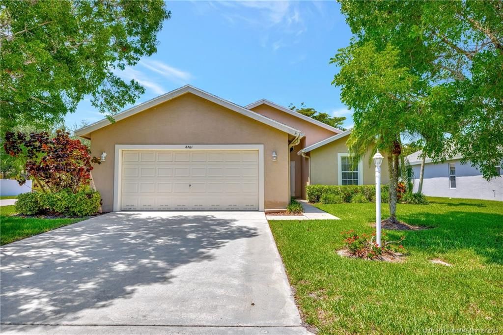 Photo of 2761 SW Riviera Road, Stuart, FL 34997 (MLS # M20045181)