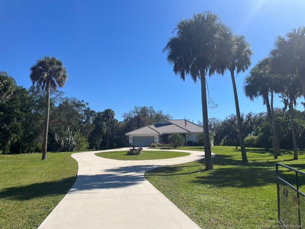 Photo of 15246 SW Palm Oak Avenue, Indiantown, FL 34956 (MLS # M20043581)