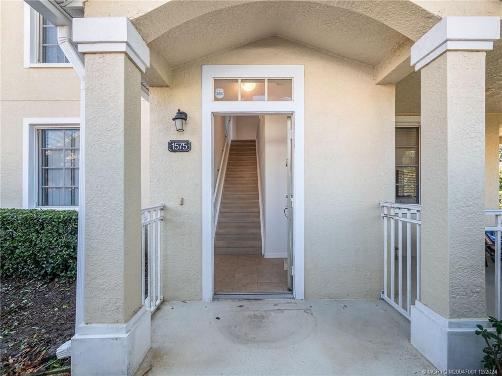 Photo of 1575 SE Pomeroy Street #8-5, Stuart, FL 34997 (MLS # M20047001)