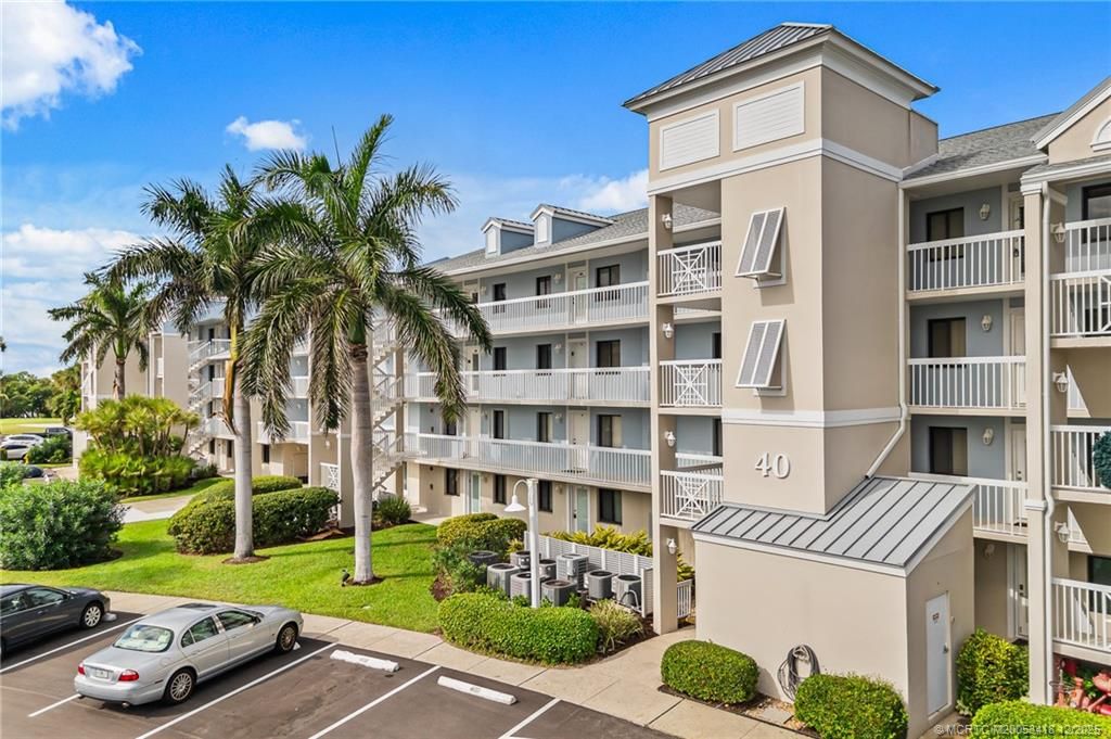 Photo of 40 NE Plantation Road #306, Stuart, FL 34996 (MLS # M20053418)