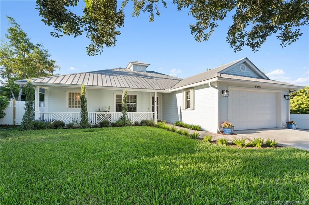 Photo of 9355 SE Mercury Street, Hobe Sound, FL 33455 (MLS # M20052665)