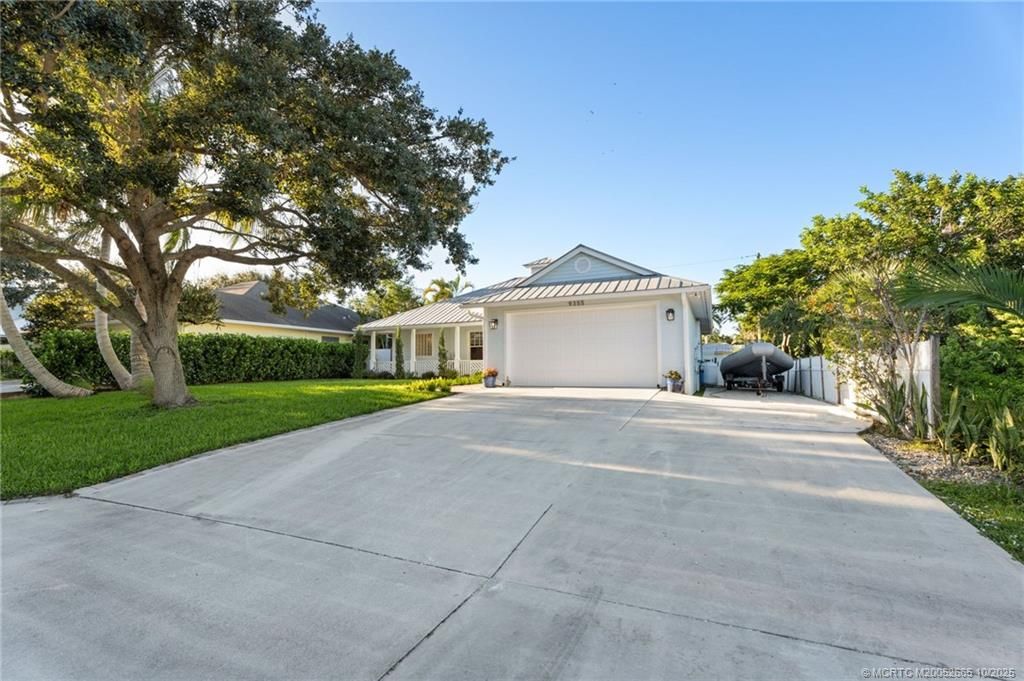 Photo of 9355 SE Mercury Street, Hobe Sound, FL 33455 (MLS # M20052665)