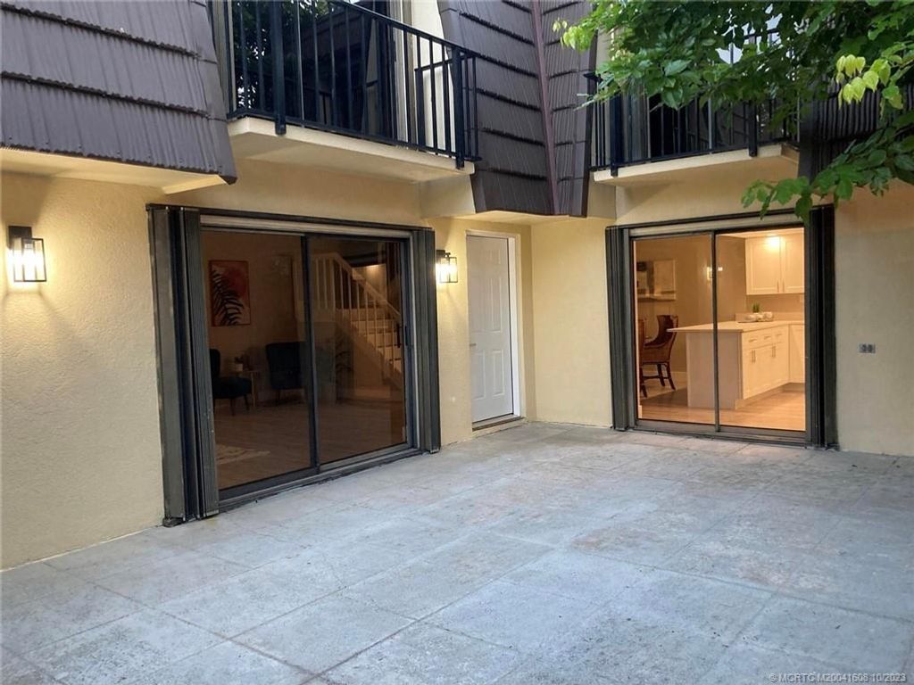 Photo of 1421 14th Court, Palm Beach Gardens, FL 33410 (MLS # M20041608)