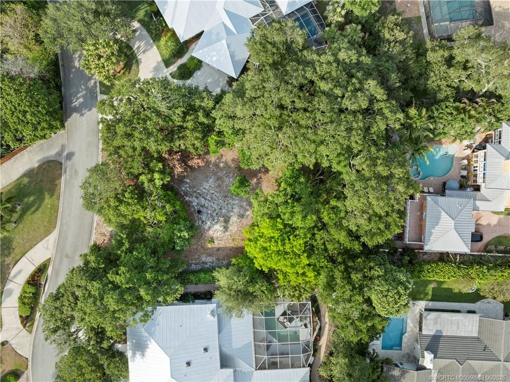 Photo of 27 Rio Vista Drive, Stuart, FL 34996 (MLS # M20050903)