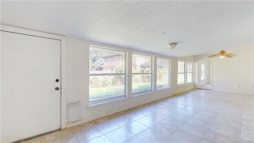 Photo of 5205 Fort Pierce Boulevard, Fort Pierce, FL 34951 (MLS # M20054020)