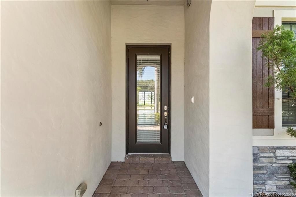 Photo of 569 SE Fascino Circle, Port Saint Lucie, FL 34984 (MLS # M20051054)