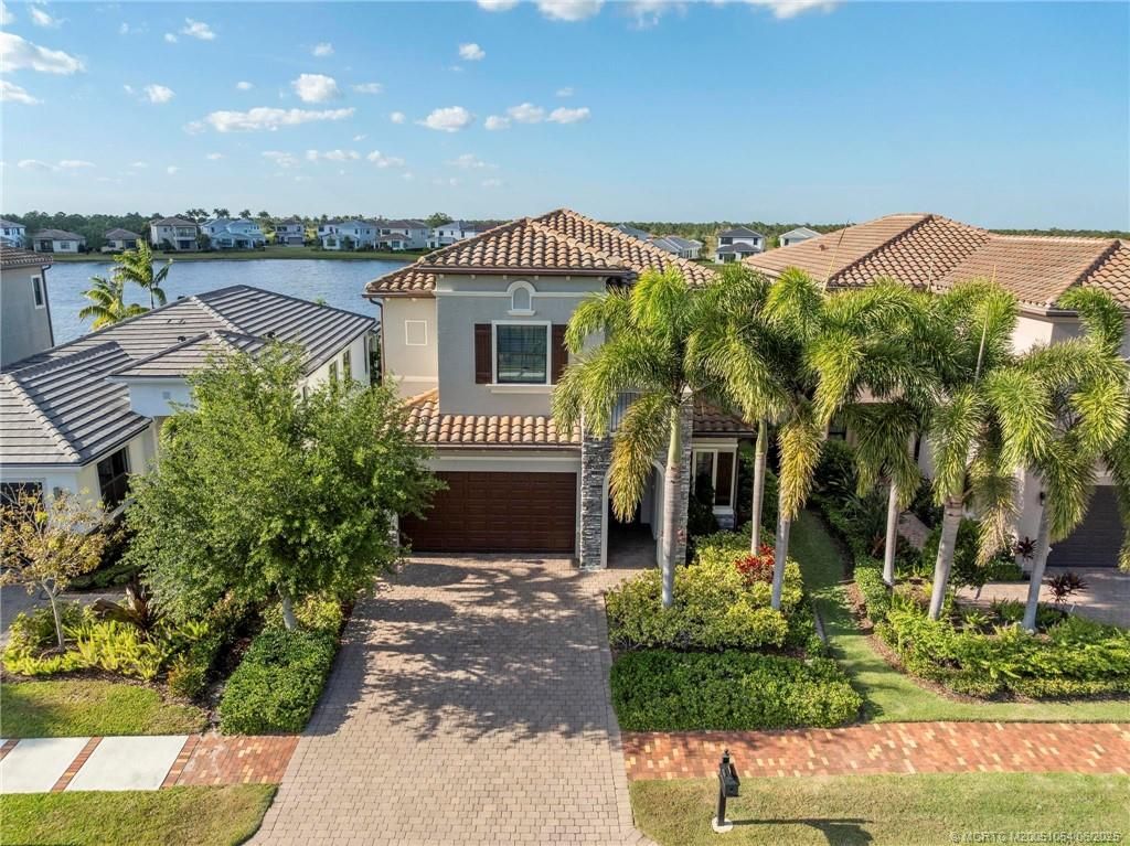 Photo of 569 SE Fascino Circle, Port Saint Lucie, FL 34984 (MLS # M20051054)