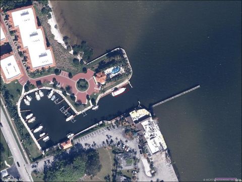 1405 NE INDIAN RIVER Drive #23 Jensen Beach FL 34957