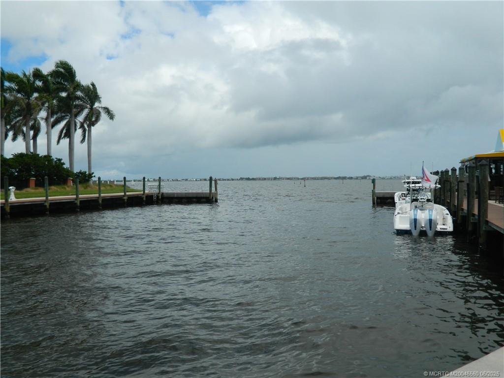 1405 NE INDIAN RIVER Drive #23