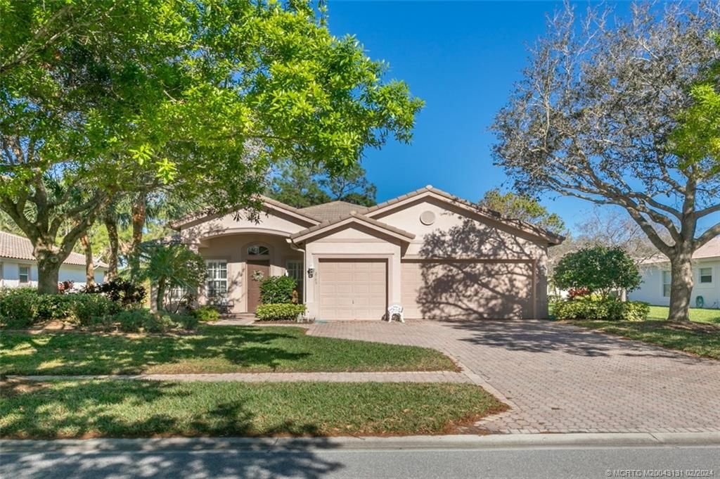 Photo of 2783 SW Bear Paw Trail, Palm City, FL 34990 (MLS # M20043131)