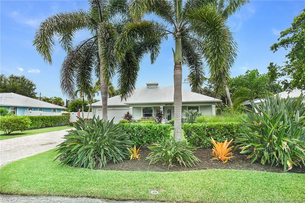 4586 SE Manatee Terrace