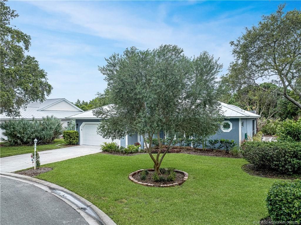 Photo of 5413 SE Running Oak Circle, Stuart, FL 34997 (MLS # M20039505)