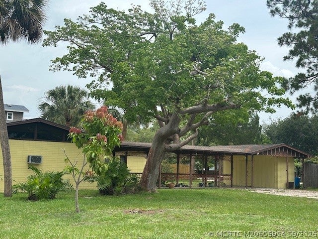 Photo of 1651 SE 8th Street, Stuart, FL 34996 (MLS # M20056954)