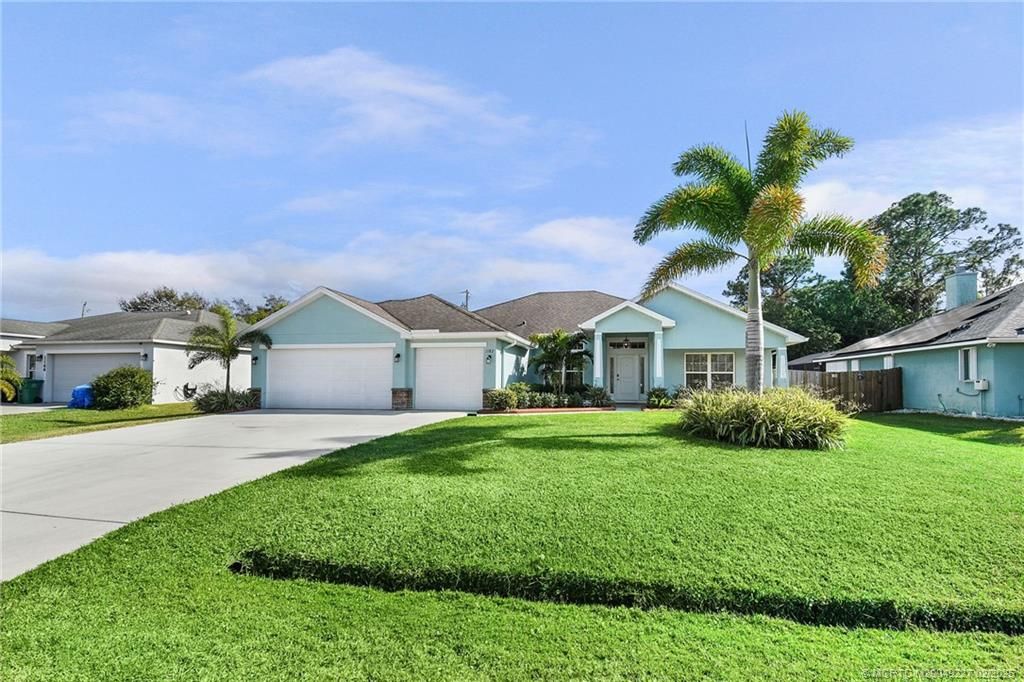 Photo of 1182 SW Hamrock Avenue, Port Saint Lucie, FL 34953 (MLS # M20049227)