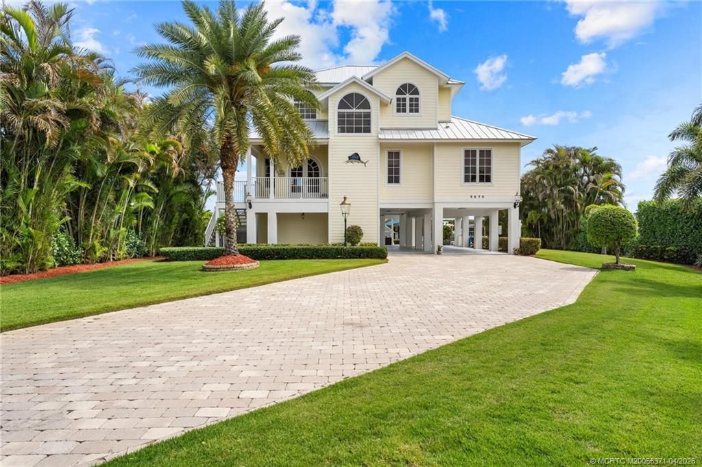 Photo of 5675 SE Orange Street, Stuart, FL 34997 (MLS # M20055371)