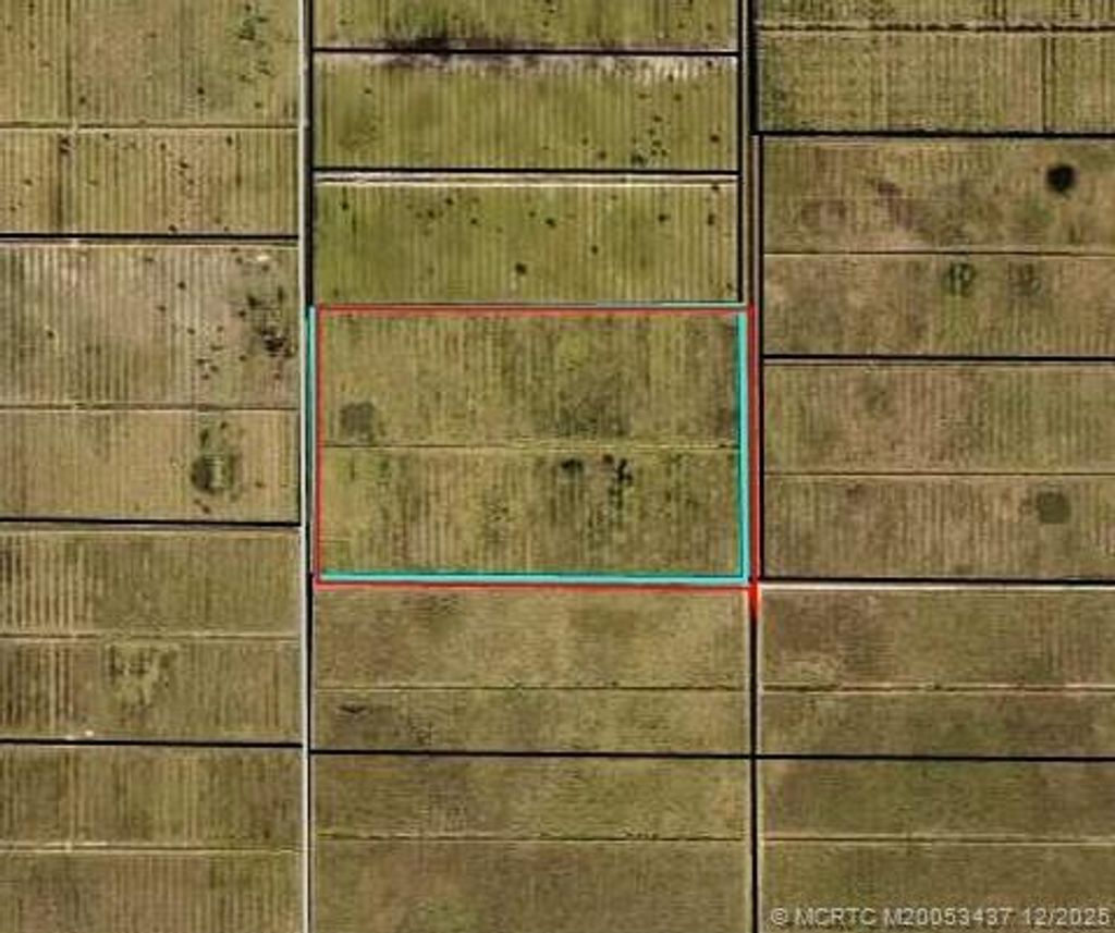 Photo of 130 130th Avenue SW, Vero Beach, FL 32968 (MLS # M20053437)