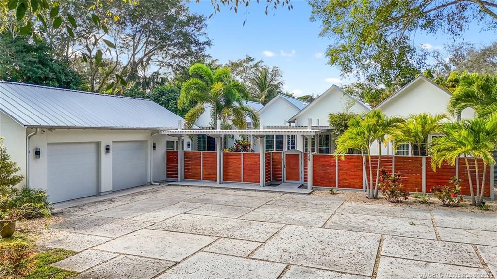 Photo of 224 SE Wells Drive, Stuart, FL 34996 (MLS # M20053826)