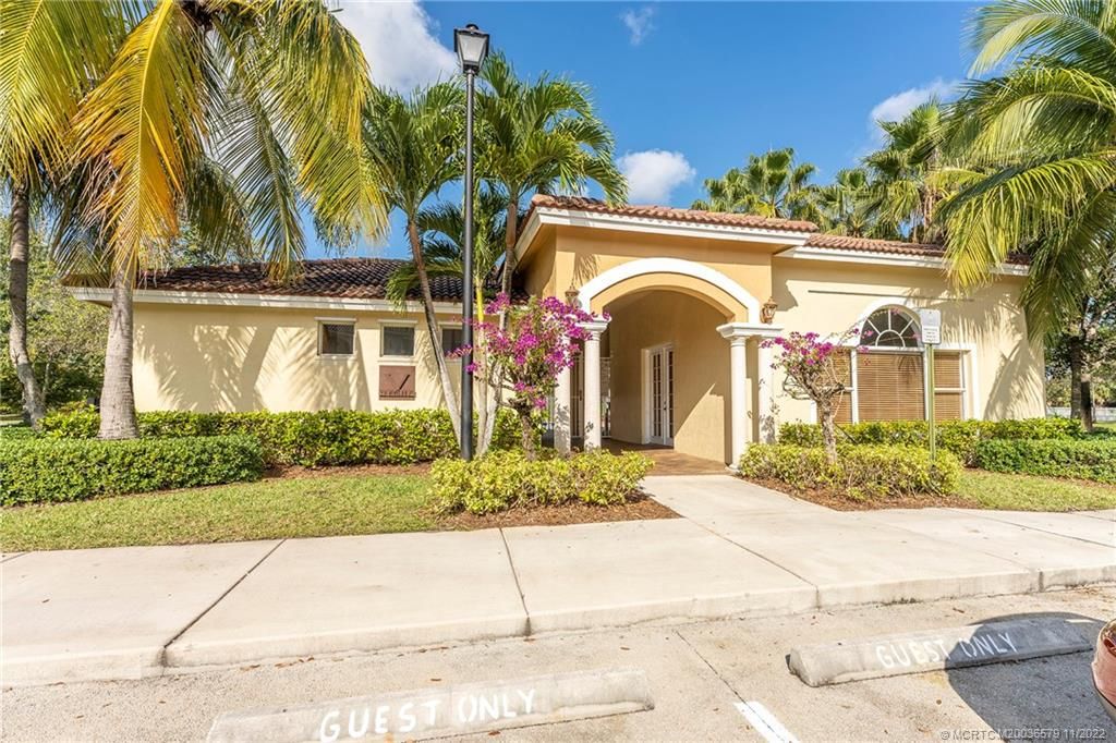 Photo of 45 SE Sedona Circle #103, Stuart, FL 34994 (MLS # M20036579)