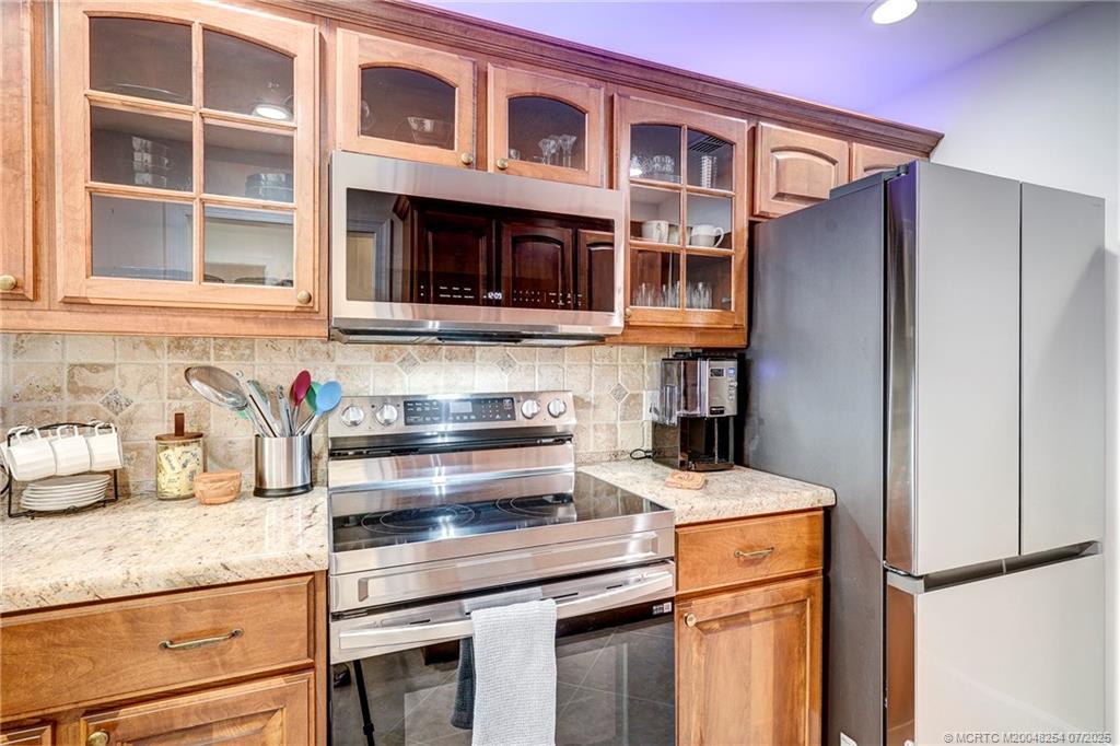 Stuart, Florida 34996, United States, 2 Bedrooms Bedrooms, ,2 BathroomsBathrooms,Residential,Active,23671